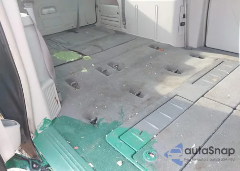 2010 Chrysler Town & Country Touring из США, поврежденный, VIN 2A4RR5D12AR200893